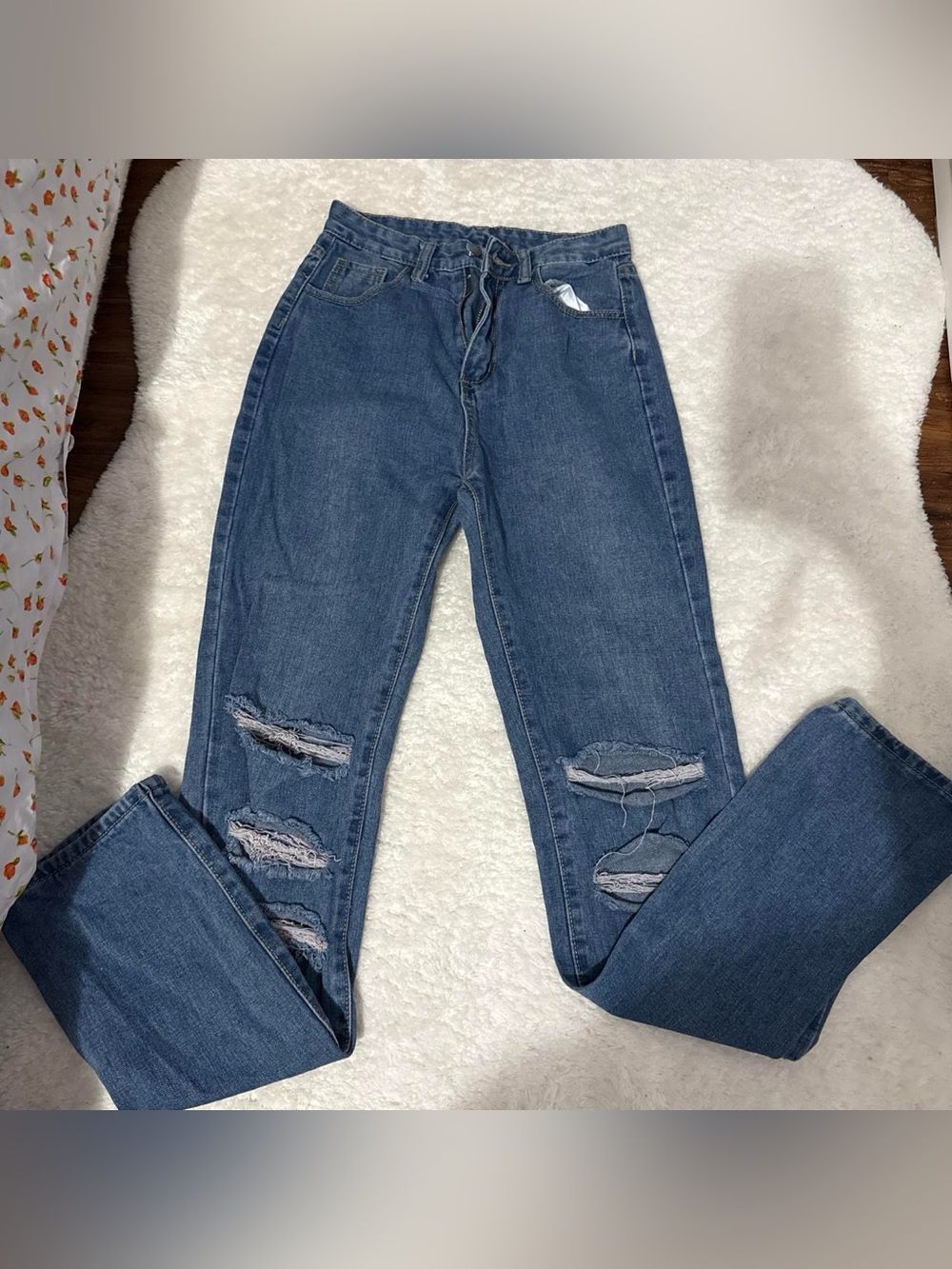 Women's Distressed High-Waist Blue Jeans